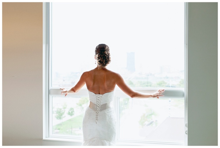 bride getting ready for ceremony Pittsburgh PA wedding