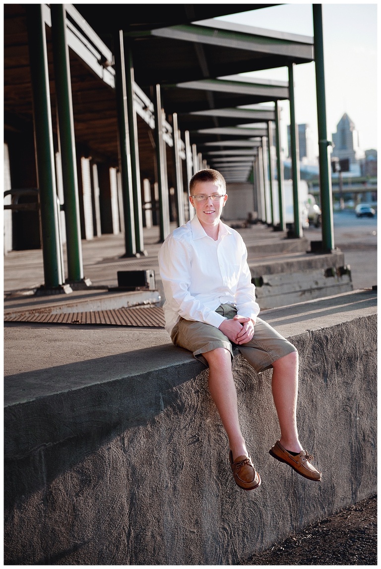 the strip district pittsburgh pa boy guy senior session