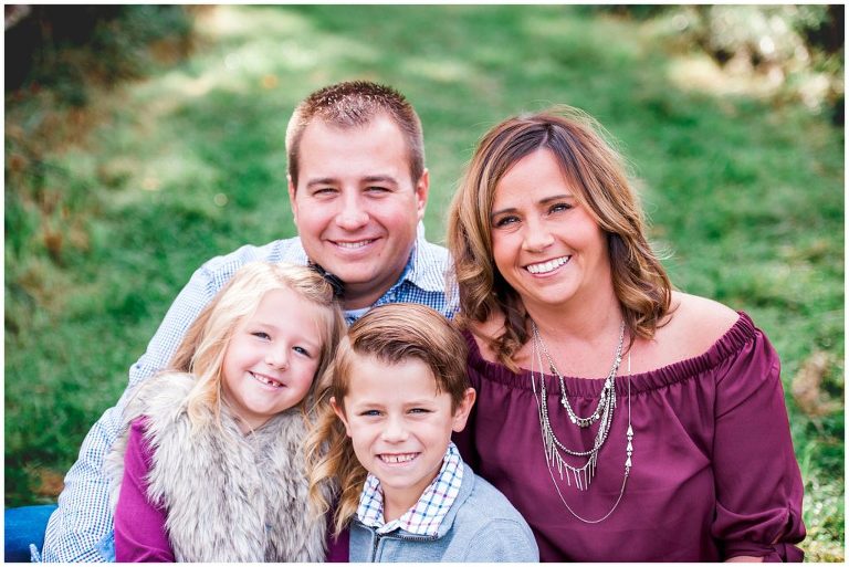 fall family session at Beechwood Farms in Pittsburgh PA