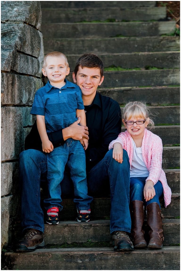 fall family session Washington's Landing Herr's Island Pittsburgh PA