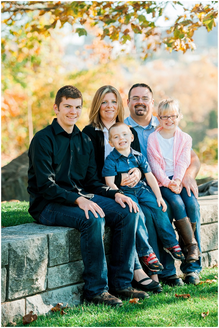 fall family session Washington's Landing Herr's Island Pittsburgh PA