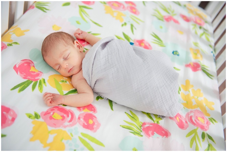 twin newborn lifestyle session Pittsburgh pa