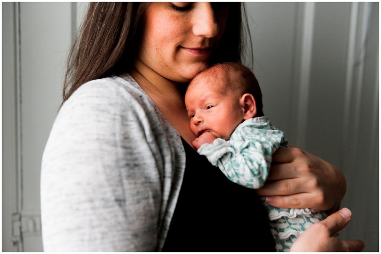 twin newborn lifestyle session Pittsburgh pa